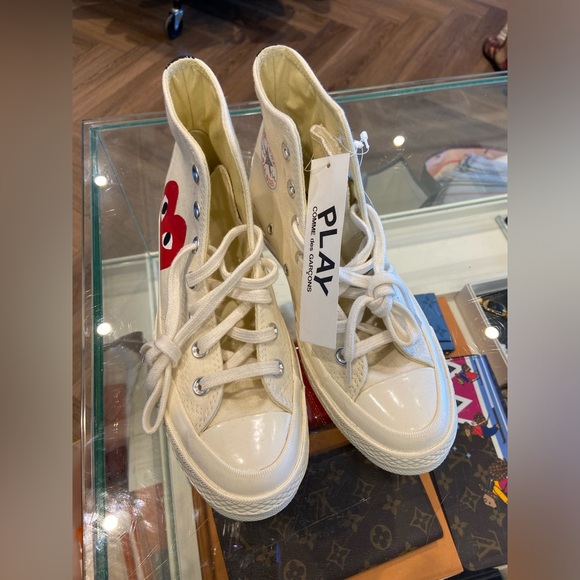 COMME DES GARÇONS PLAY CONVERSE X CDG PLAY Chuck Taylor '70 High-Top Sneakers - Picture 8 of 14